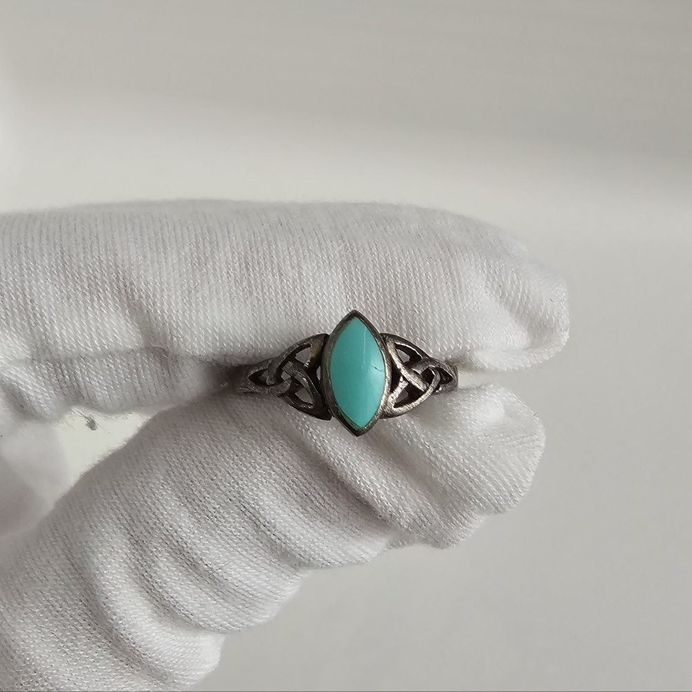 Sterling Silver Turquoise Ring, Size 6.5